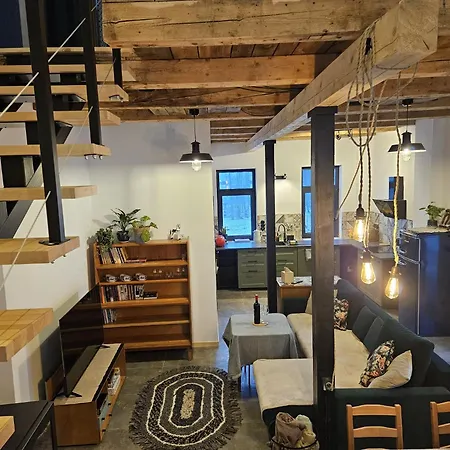 Appartement Glamping & Farm Zlate Podlesi - Letni Staj V Konirne *