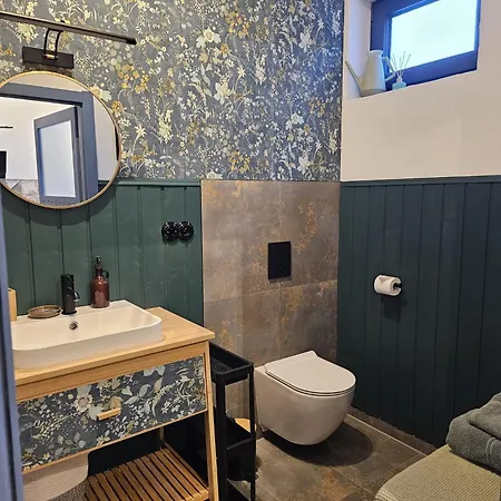 Glamping & Farm Zlate Podlesi - Letni Staj V Konirne Apartman *