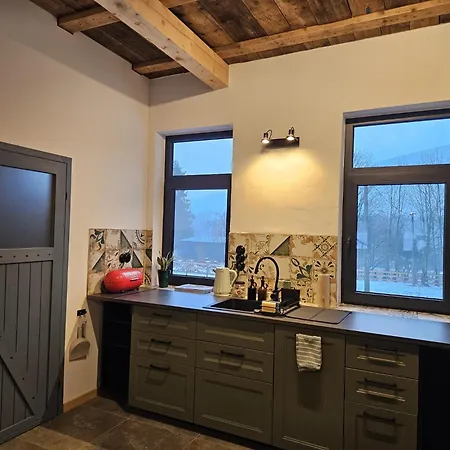 Apartman Glamping & Farm Zlate Podlesi - Letni Staj V Konirne Zlaté Hory