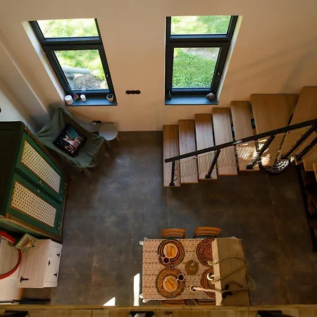 Glamping & Farm Zlate Podlesi - Letni Staj V Konirne