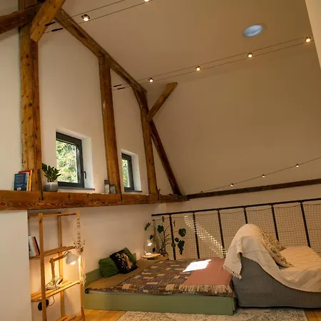 Appartement Glamping & Farm Zlate Podlesi - Letni Staj V Konirne *